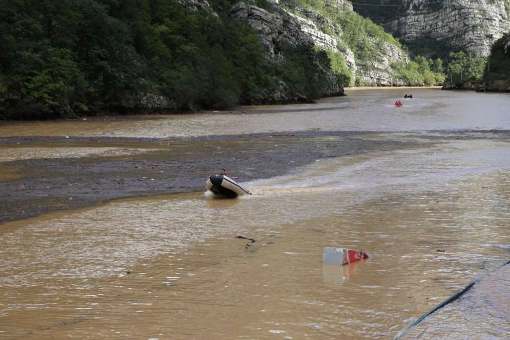 Nastavlja se čišćenje nanosa u dolini Neretve, trenutno nema posljedica po hidroelektrane